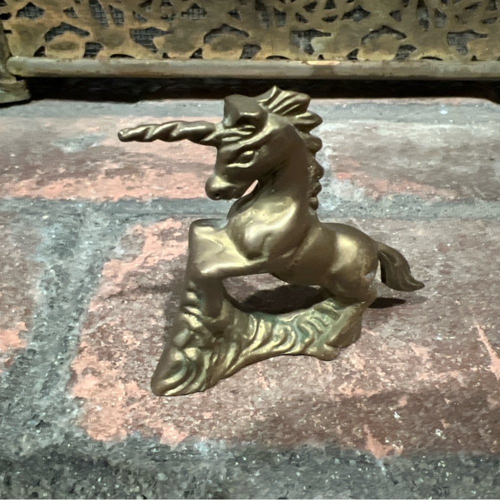 Vintage Solid Brass Unicorn Figurine - Elegant Home Accent/paper weight - Picture 5 of 8